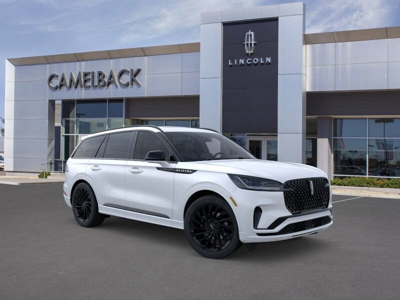 Image 29 of 2025 Lincoln Aviator
