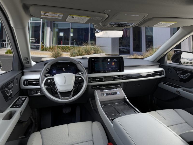 Image 31 of 2025 Lincoln Aviator