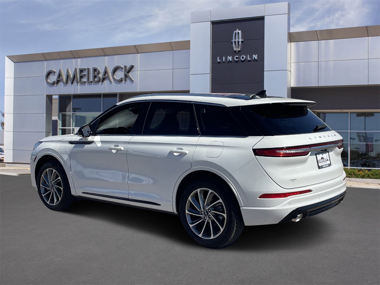2024 Lincoln Corsair Grand Touring photo 4