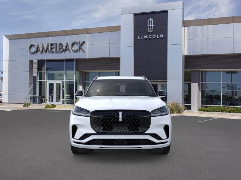Image 28 of 2025 Lincoln Aviator