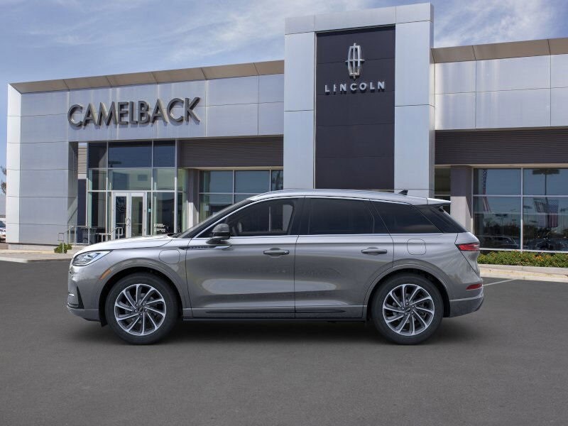 2024 Lincoln Corsair Grand Touring photo 3