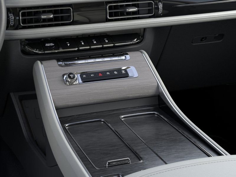 Image 37 of 2025 Lincoln Aviator