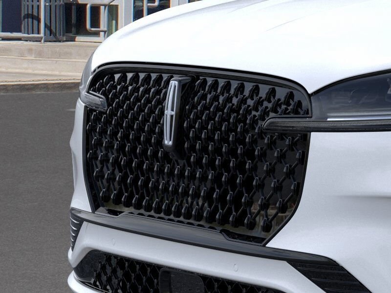 Image 39 of 2025 Lincoln Aviator