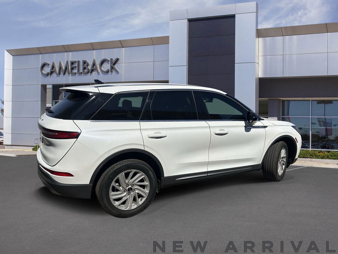 View vehicle photo 5
