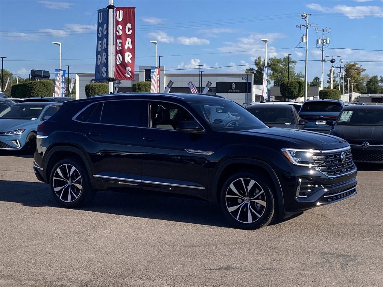 2026 Volkswagen Atlas Cross Sport SEL Premium R-Line photo 3