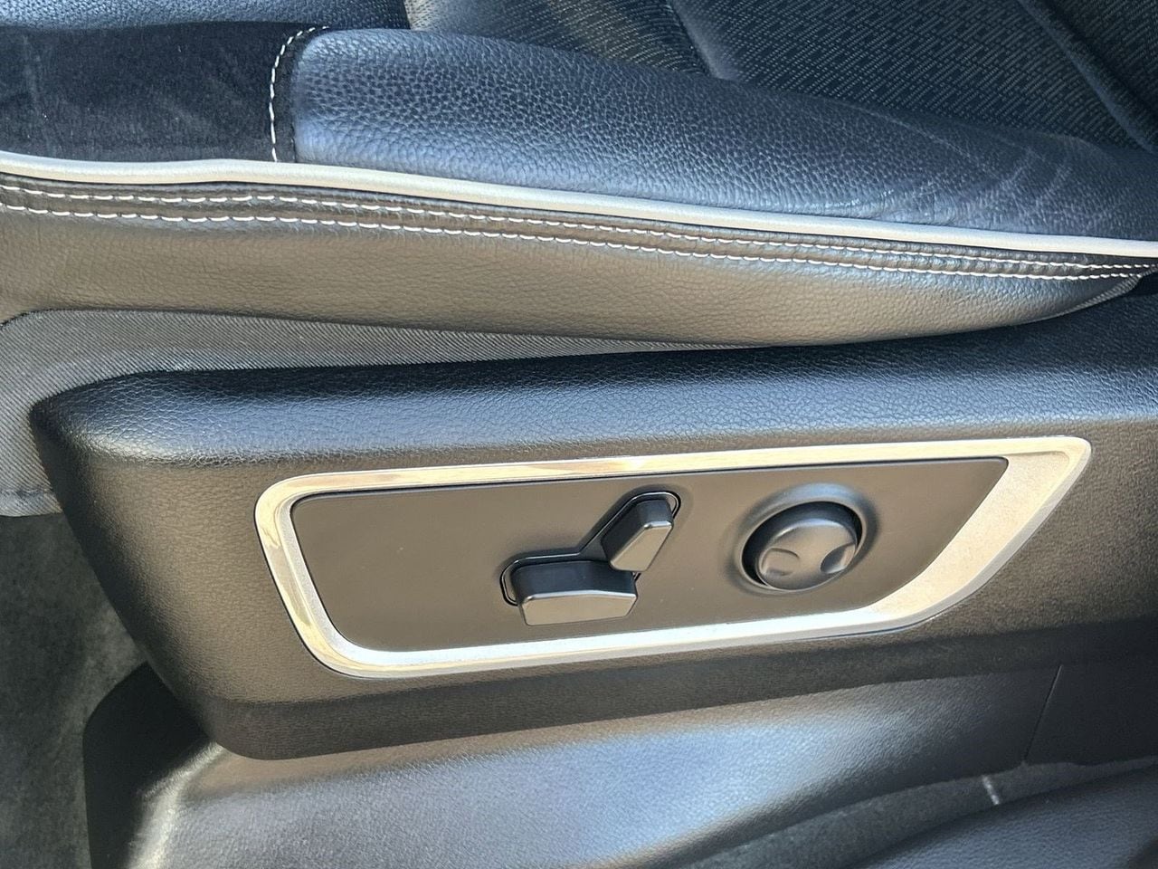 2023 RAM Ram 1500 Pickup Laramie - Photo 17