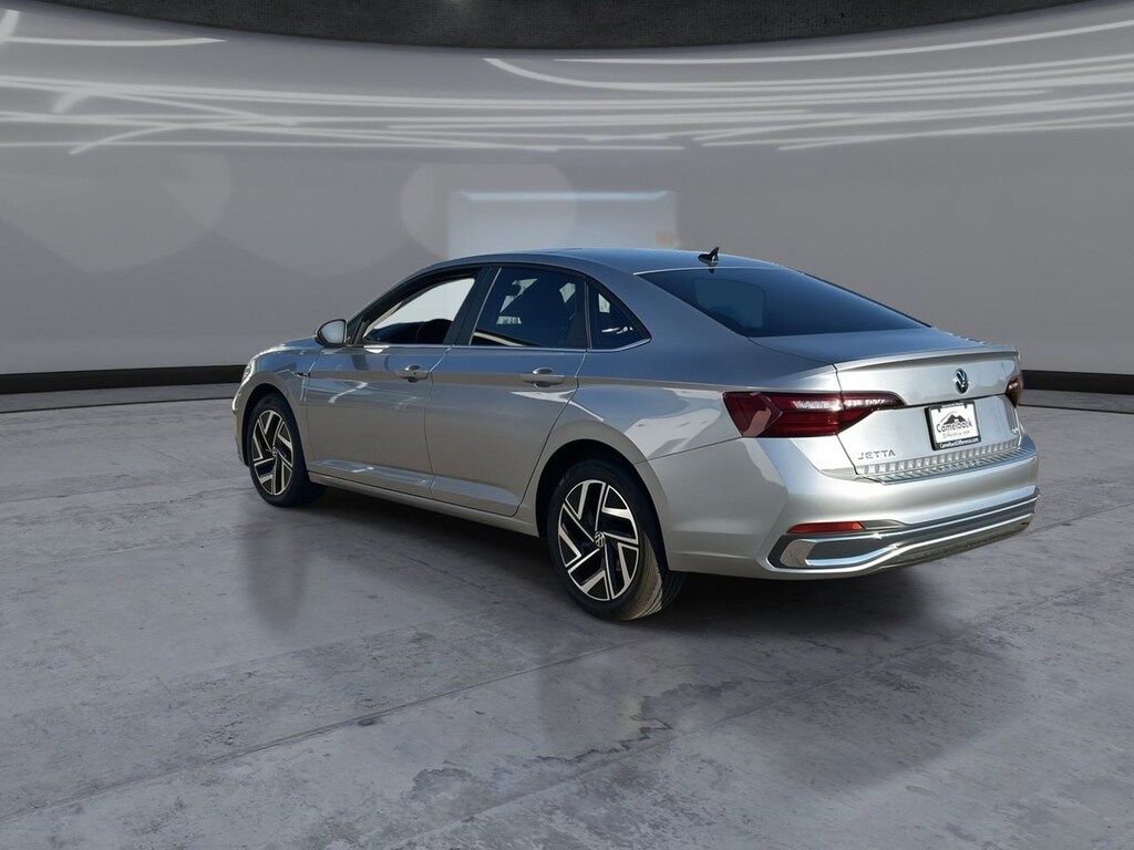 Used 2024 Volkswagen Jetta 1.5T SEL Sedan