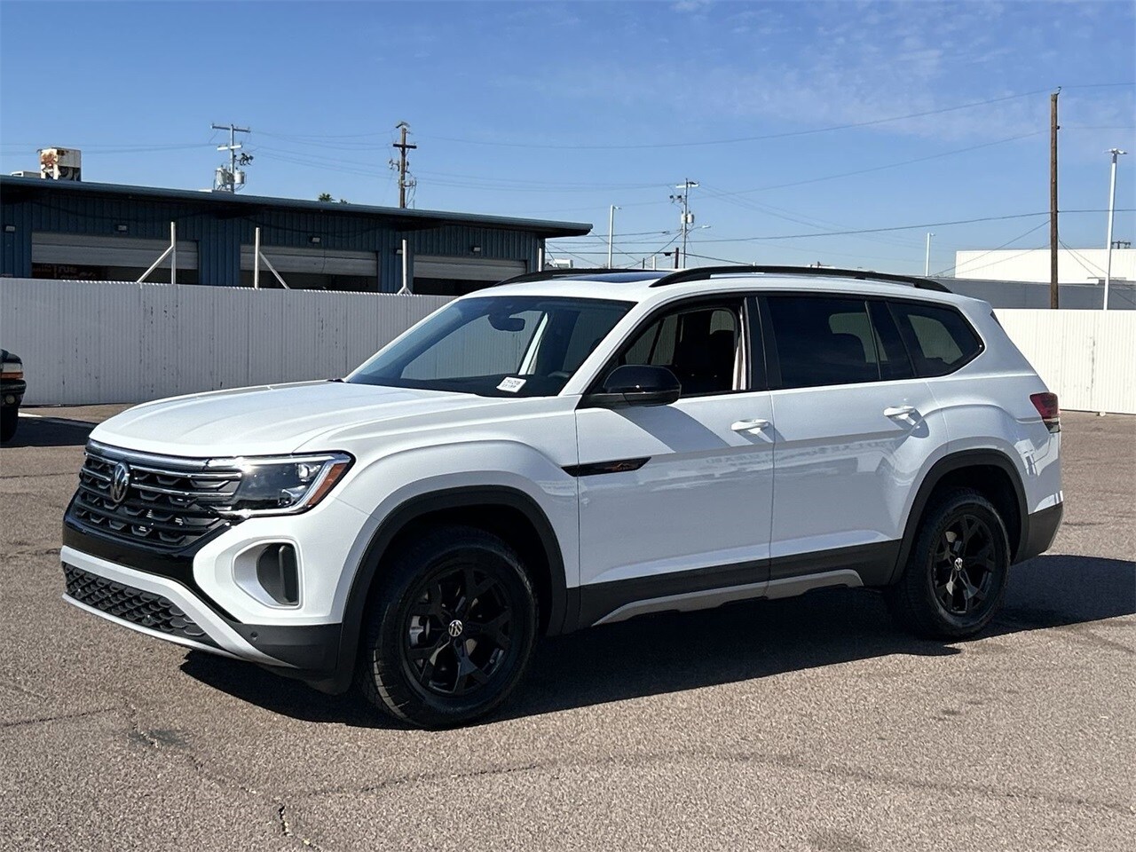 2025 Volkswagen Atlas Peak Edition SE photo 4