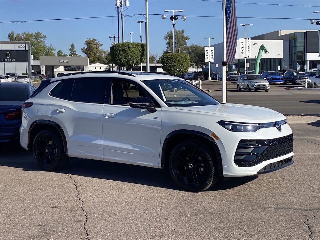 New 2026 Volkswagen Tiguan 2.0T SE R-Line Black SUV