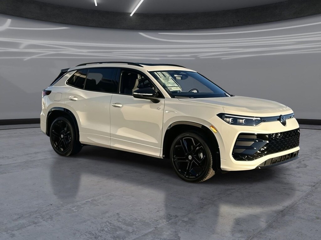 New 2026 Volkswagen Tiguan 2.0T SE R-Line Black SUV