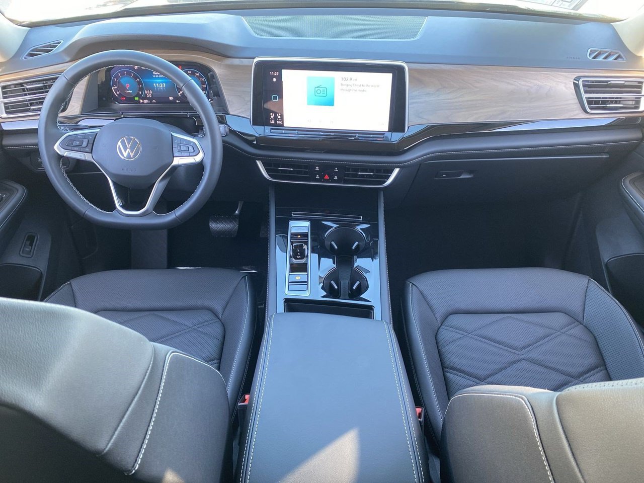 2026 Volkswagen Atlas SE w/Tech - Photo 11