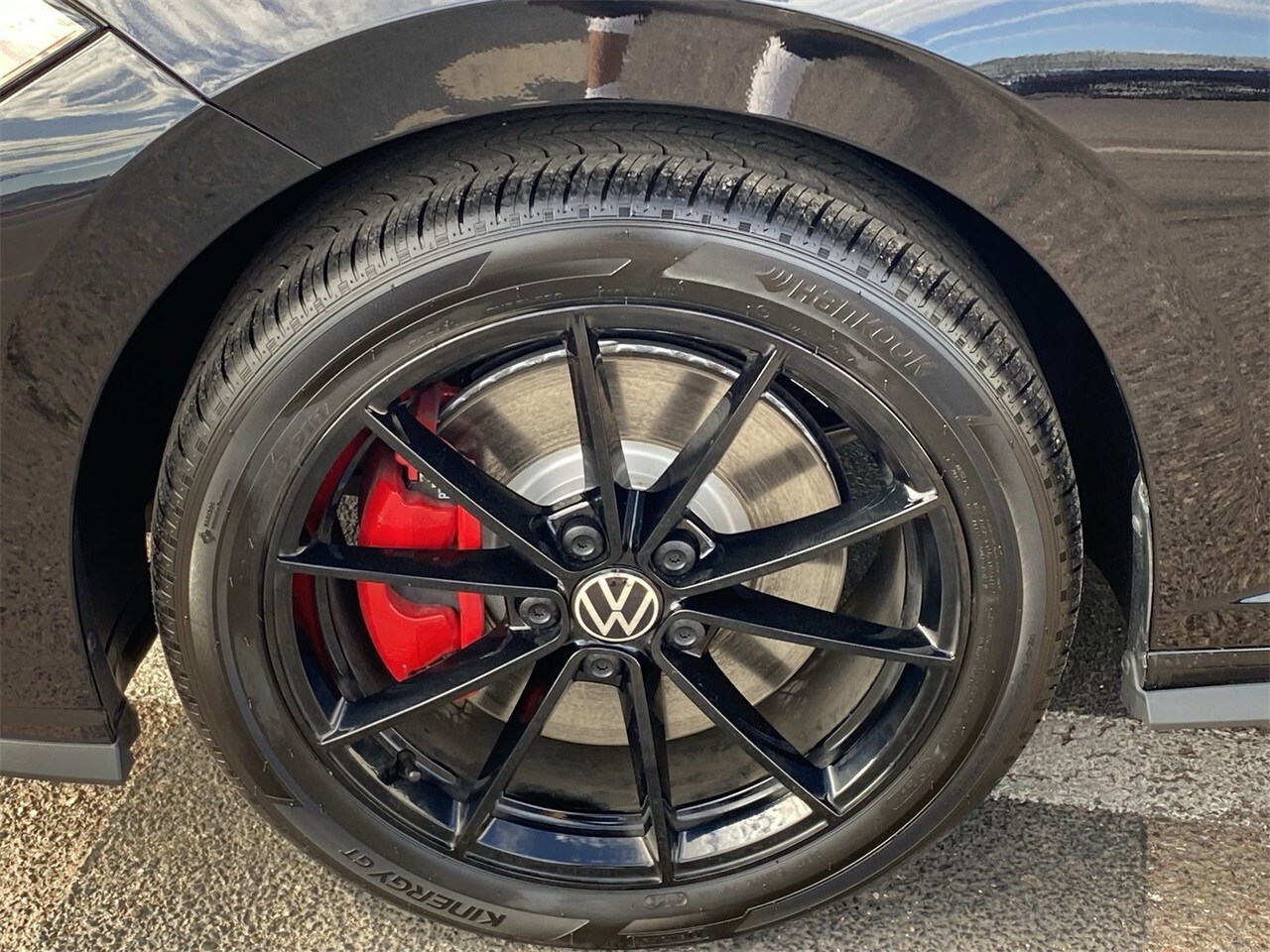 2025 Volkswagen Jetta GLI Autobahn photo 2
