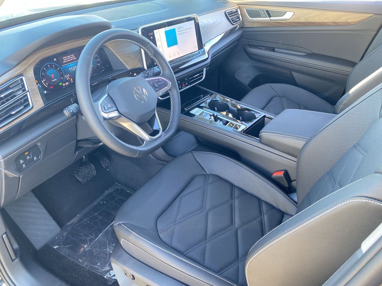 2026 Volkswagen Atlas SE w/Tech - Photo 14