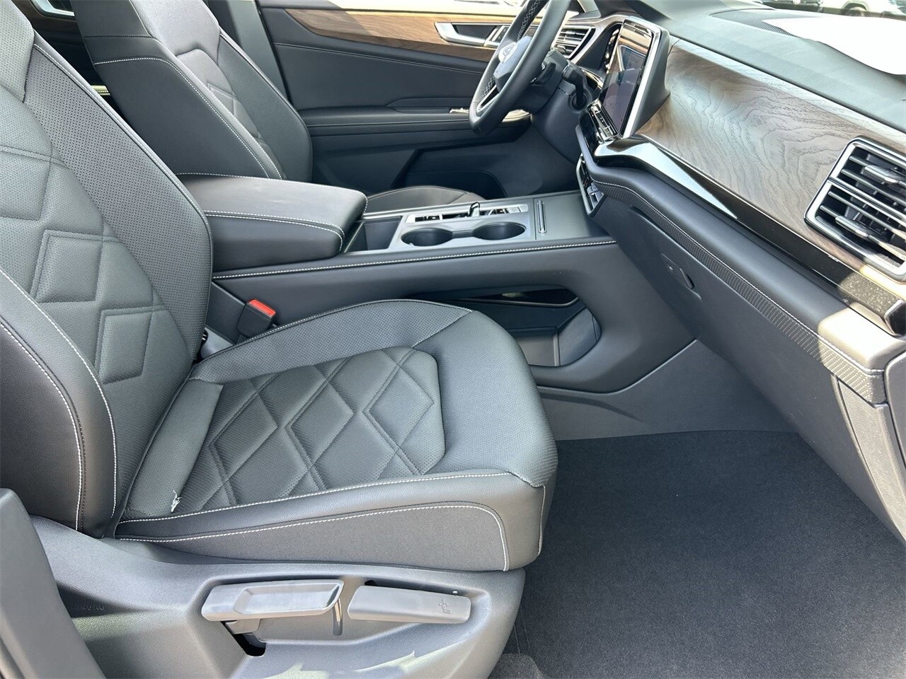 Image 8 of 2025 Volkswagen Atlas