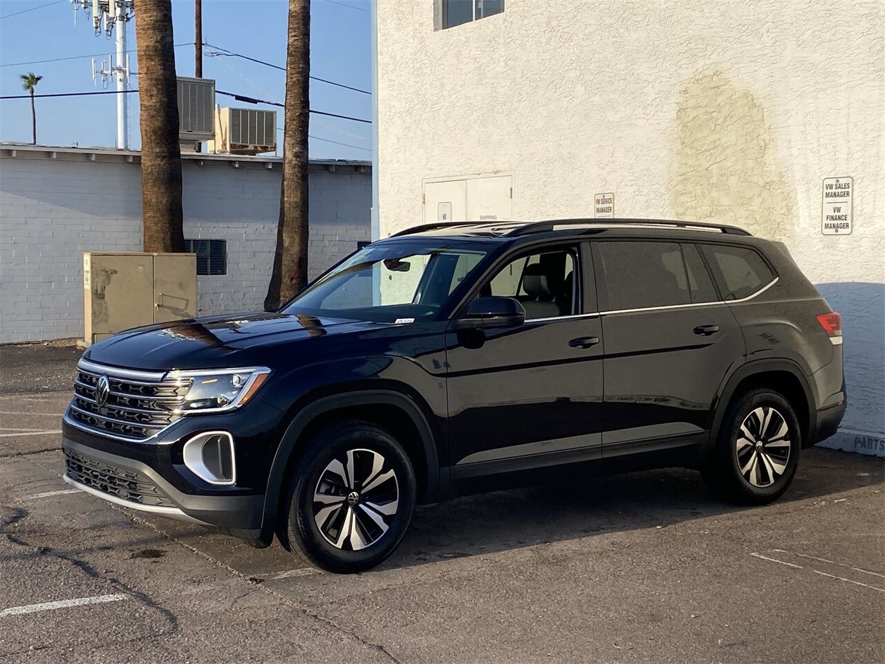 2025 Volkswagen Atlas SE photo 4