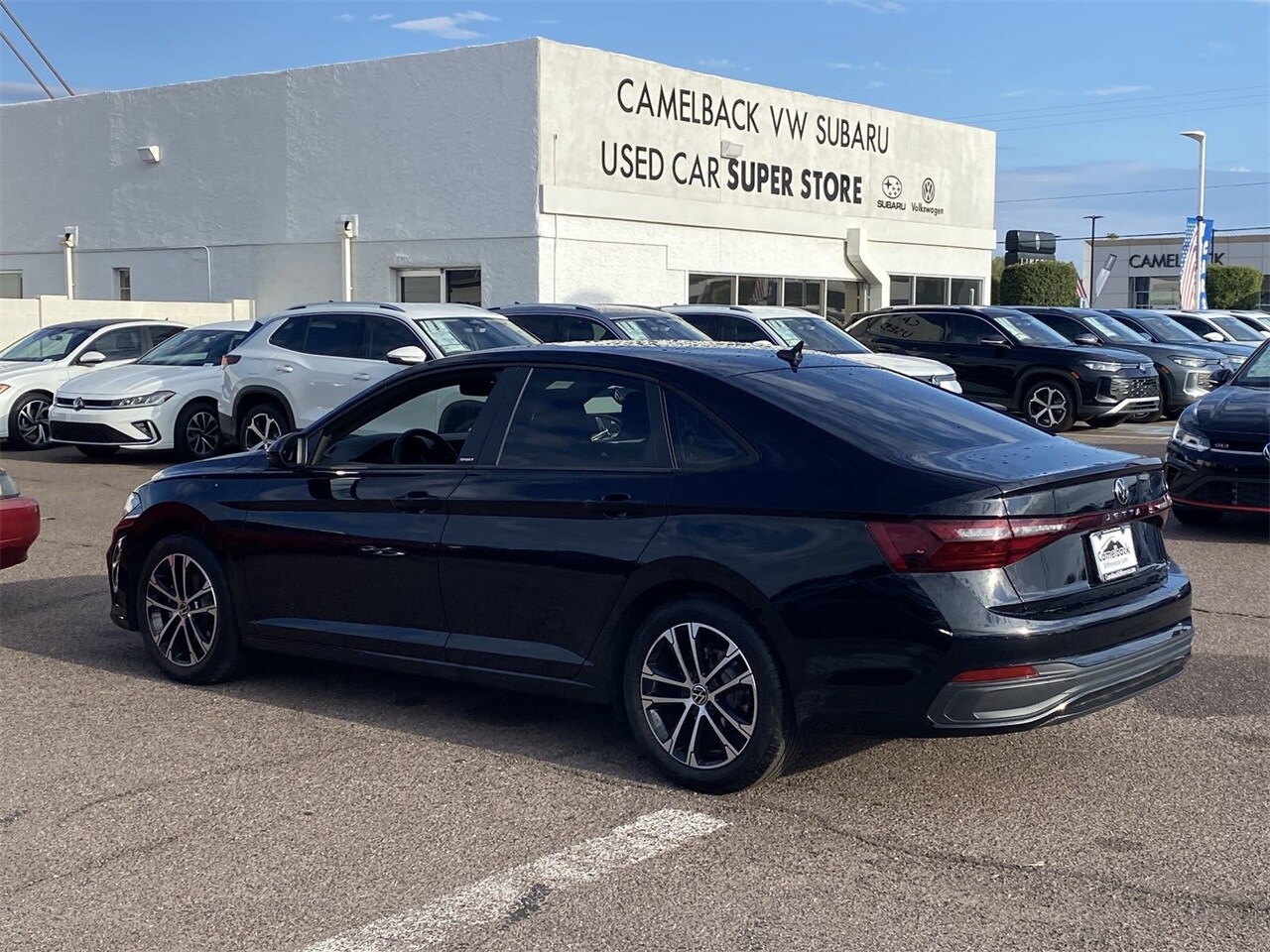 2025 Volkswagen Jetta 1.5T Sport photo 4