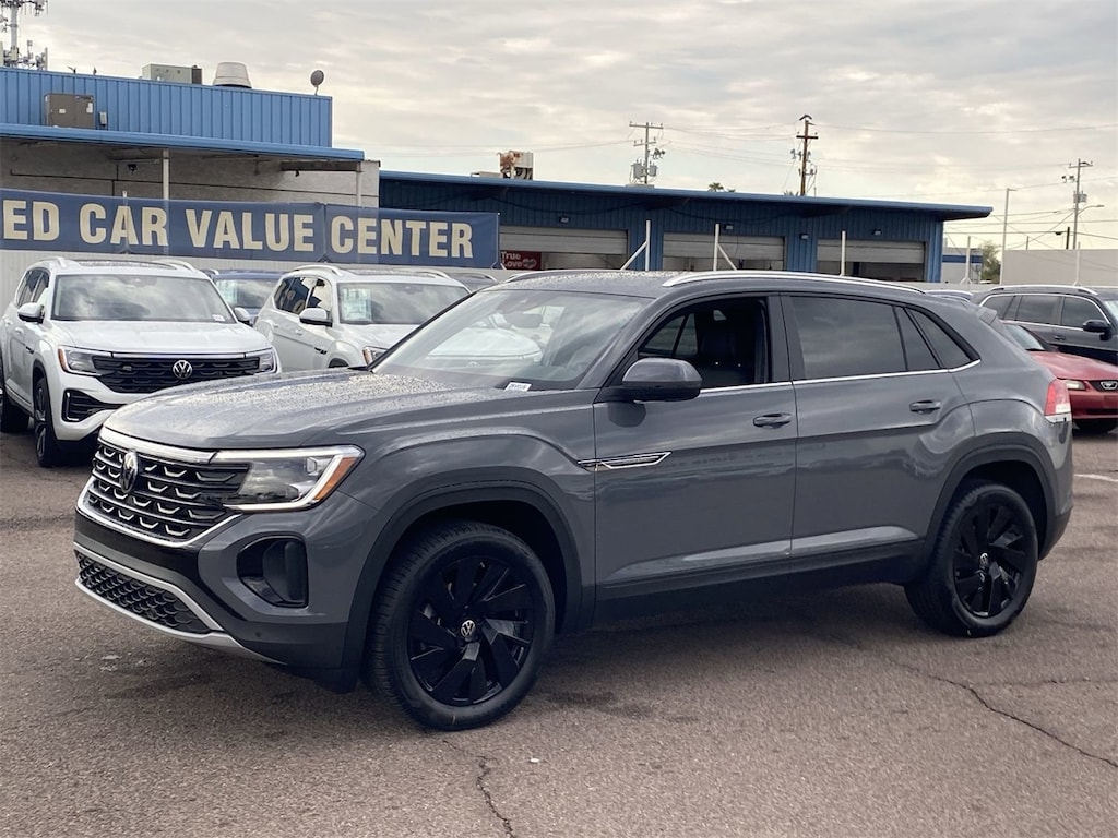 New 2026 Volkswagen Atlas Cross Sport 2.0T SE w/Technology SUV