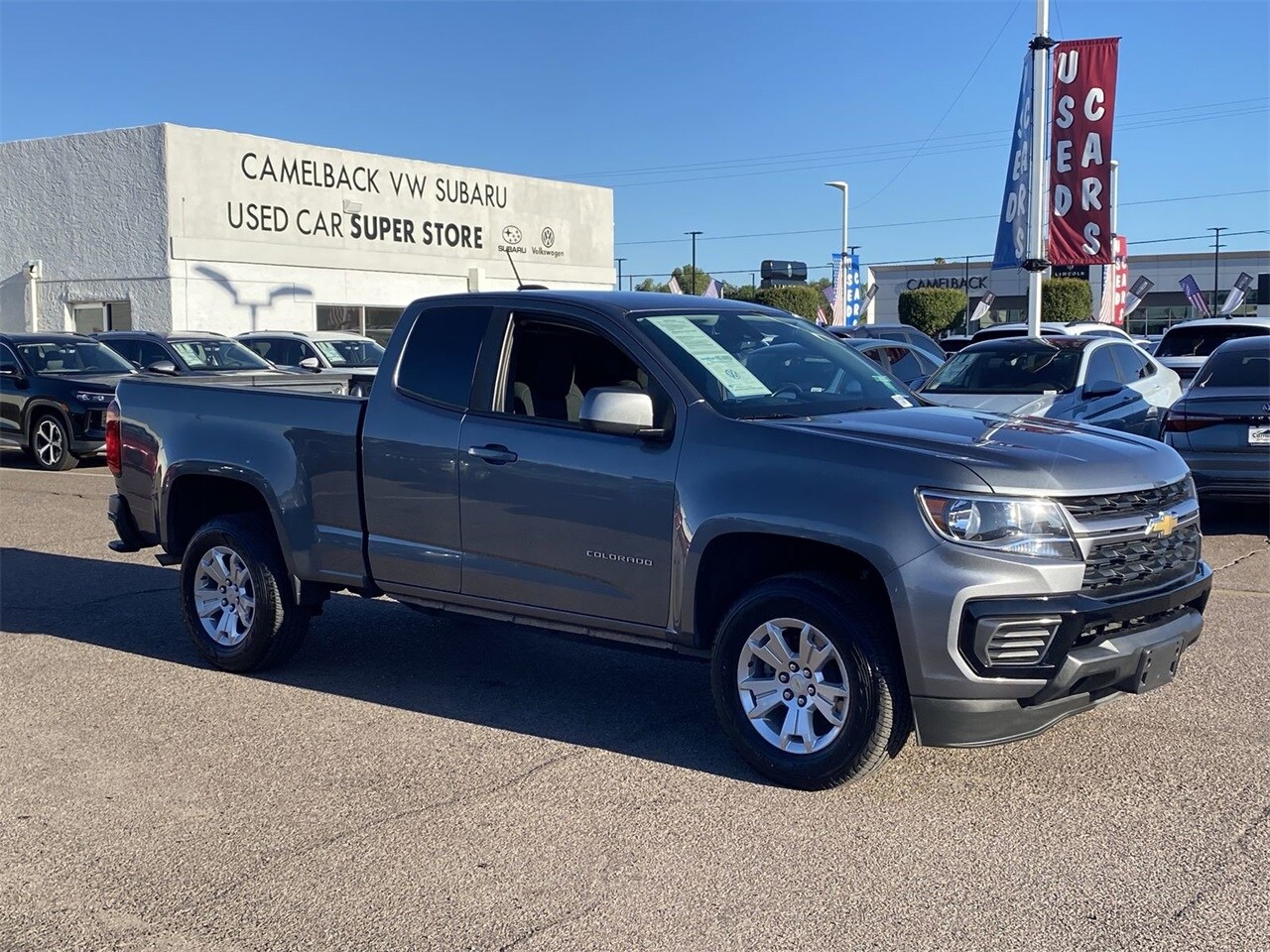 2022 Chevrolet Colorado LT photo 2