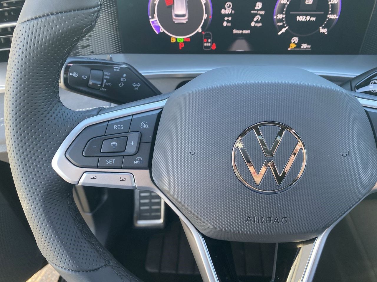 2026 Volkswagen Tiguan SE R-LINE BLACK - Photo 20