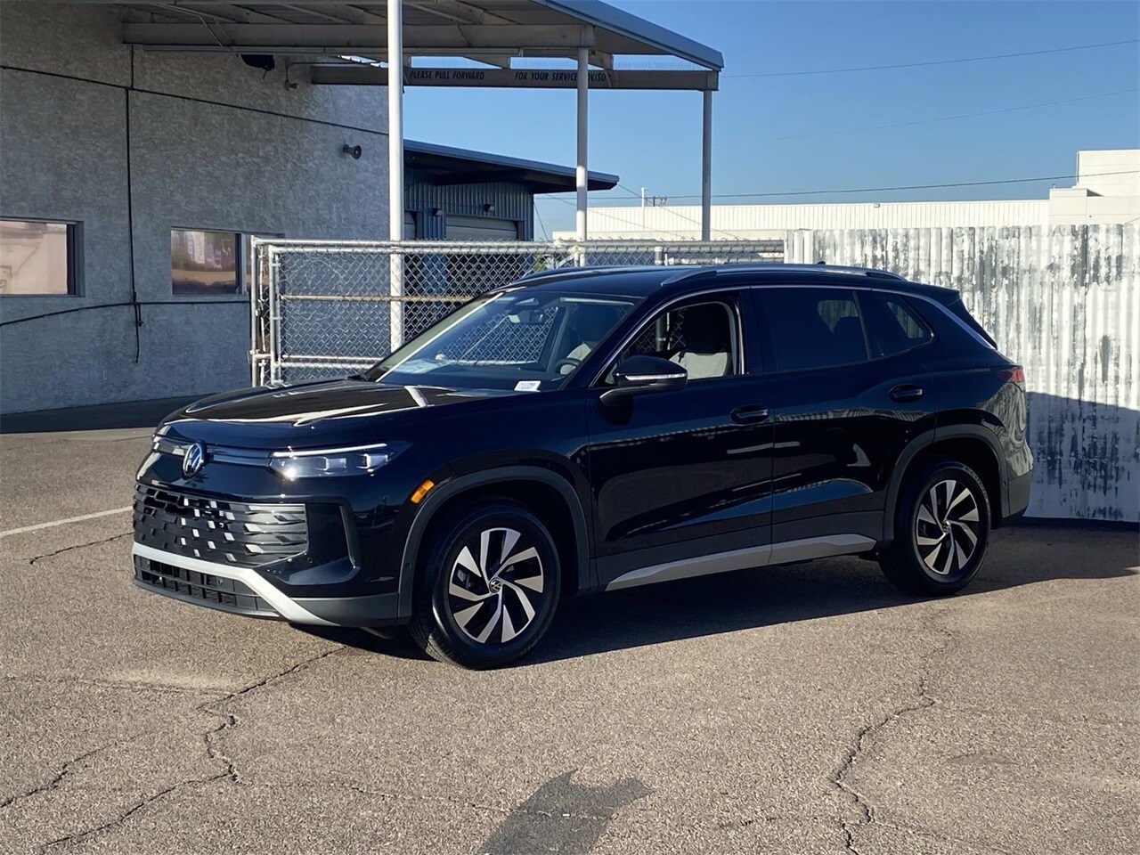 2026 Volkswagen Tiguan S photo 3