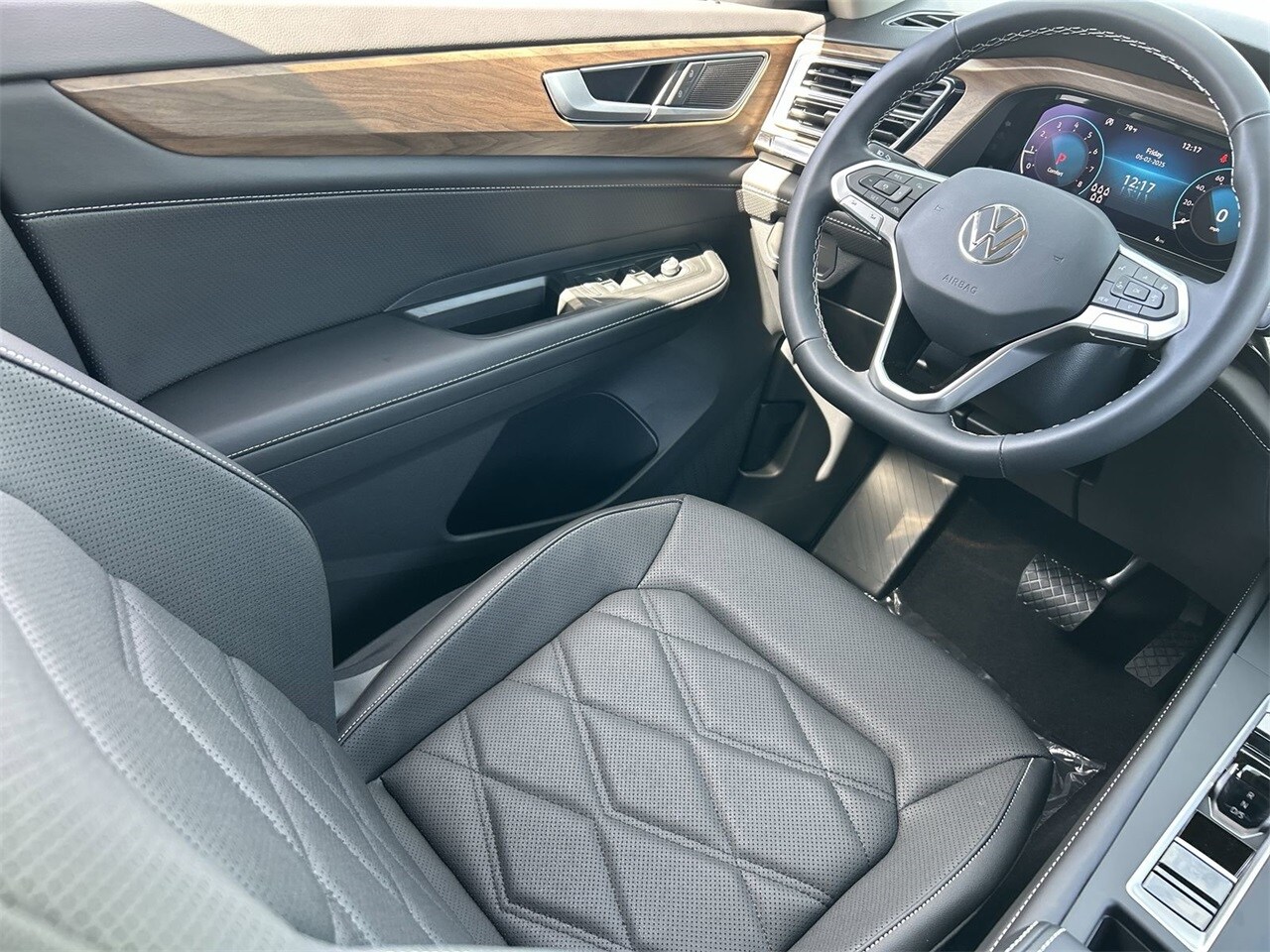 Image 10 of 2025 Volkswagen Atlas