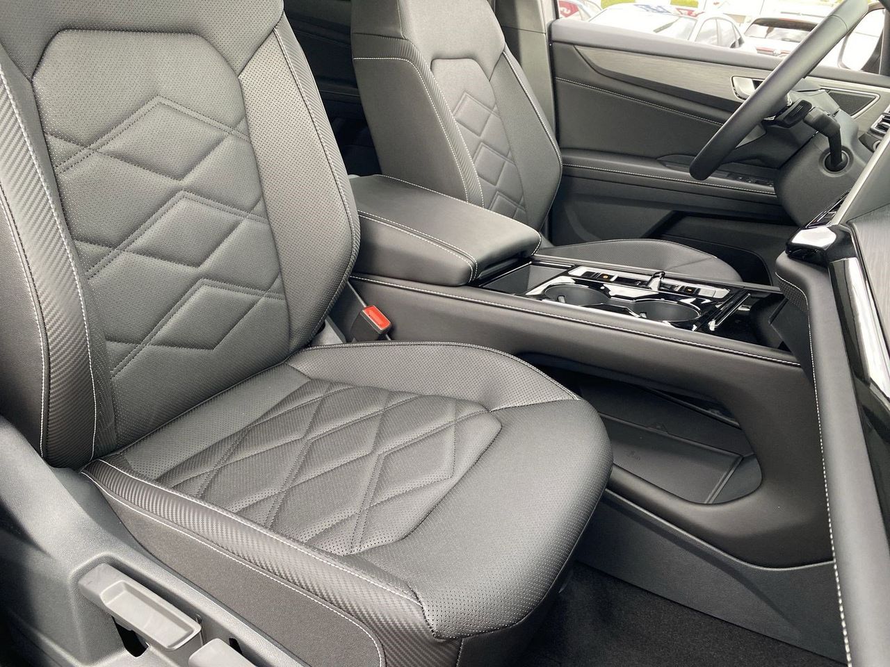 2026 Volkswagen Atlas Cross Sport SE w/Tech - Photo 7