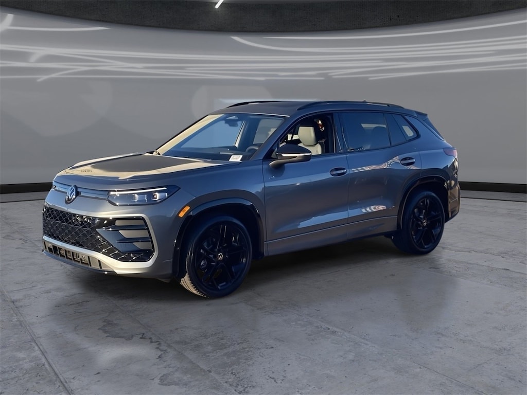 New 2026 Volkswagen Tiguan 2.0T SE R-Line Black SUV