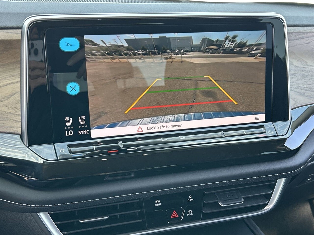 Image 23 of 2025 Volkswagen Atlas