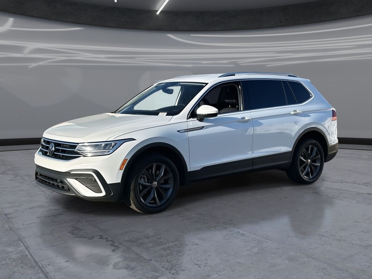 Used 2022 Volkswagen Tiguan 2.0T SE SUV