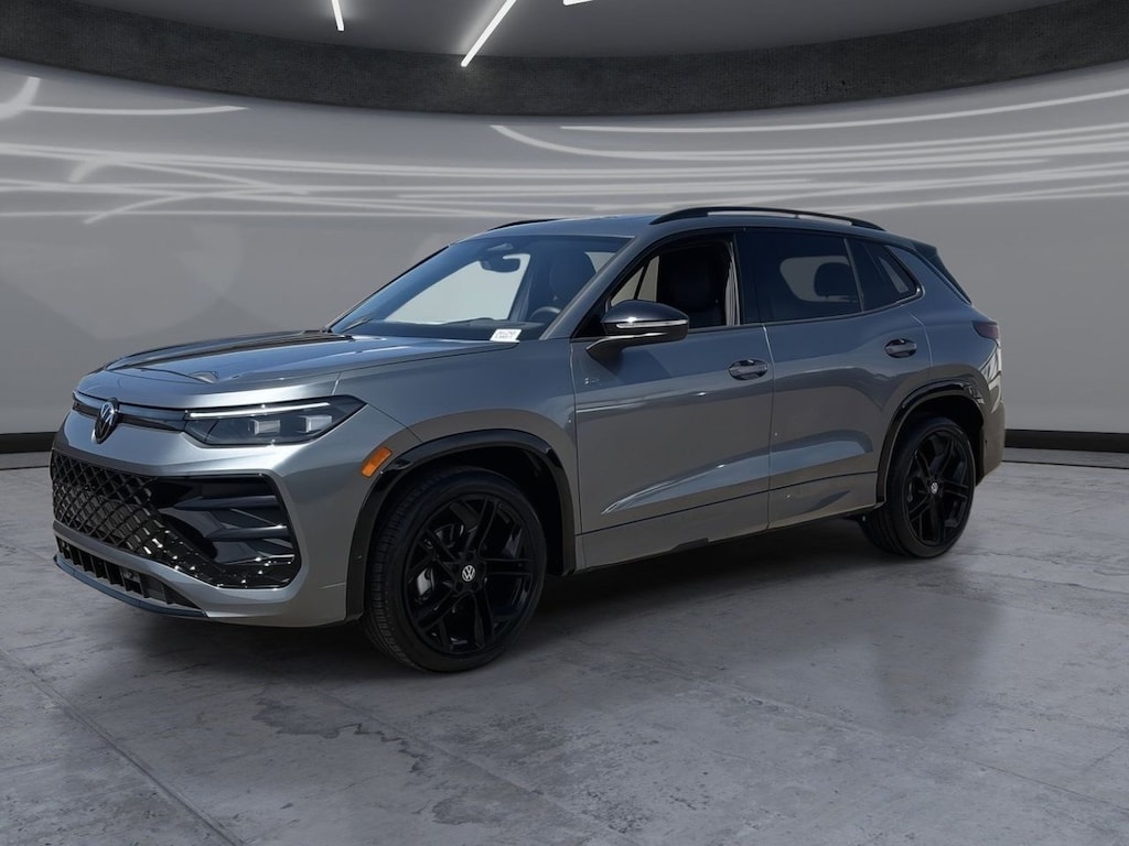 New 2026 Volkswagen Tiguan 2.0T SE R-Line Black SUV