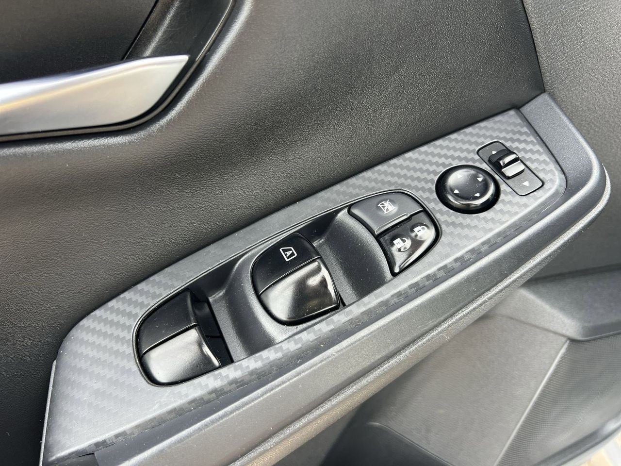 2022 Nissan Sentra SV - Photo 19