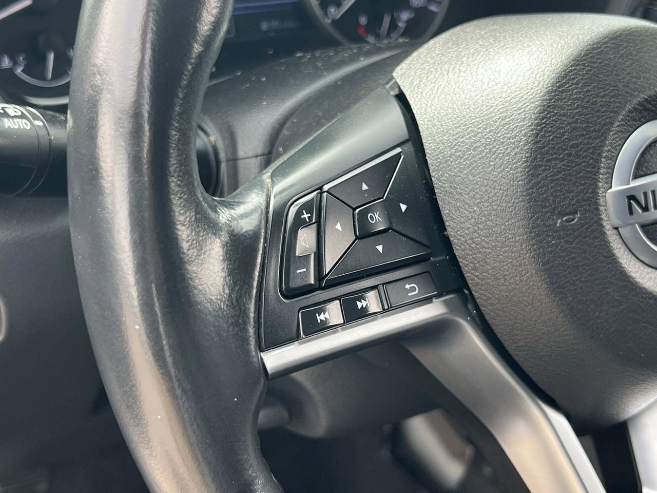 2022 Nissan Sentra SV - Photo 21