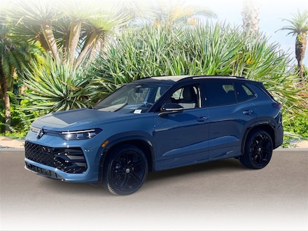 2026 Volkswagen Tiguan 2.0T SE R-Line Black SUV