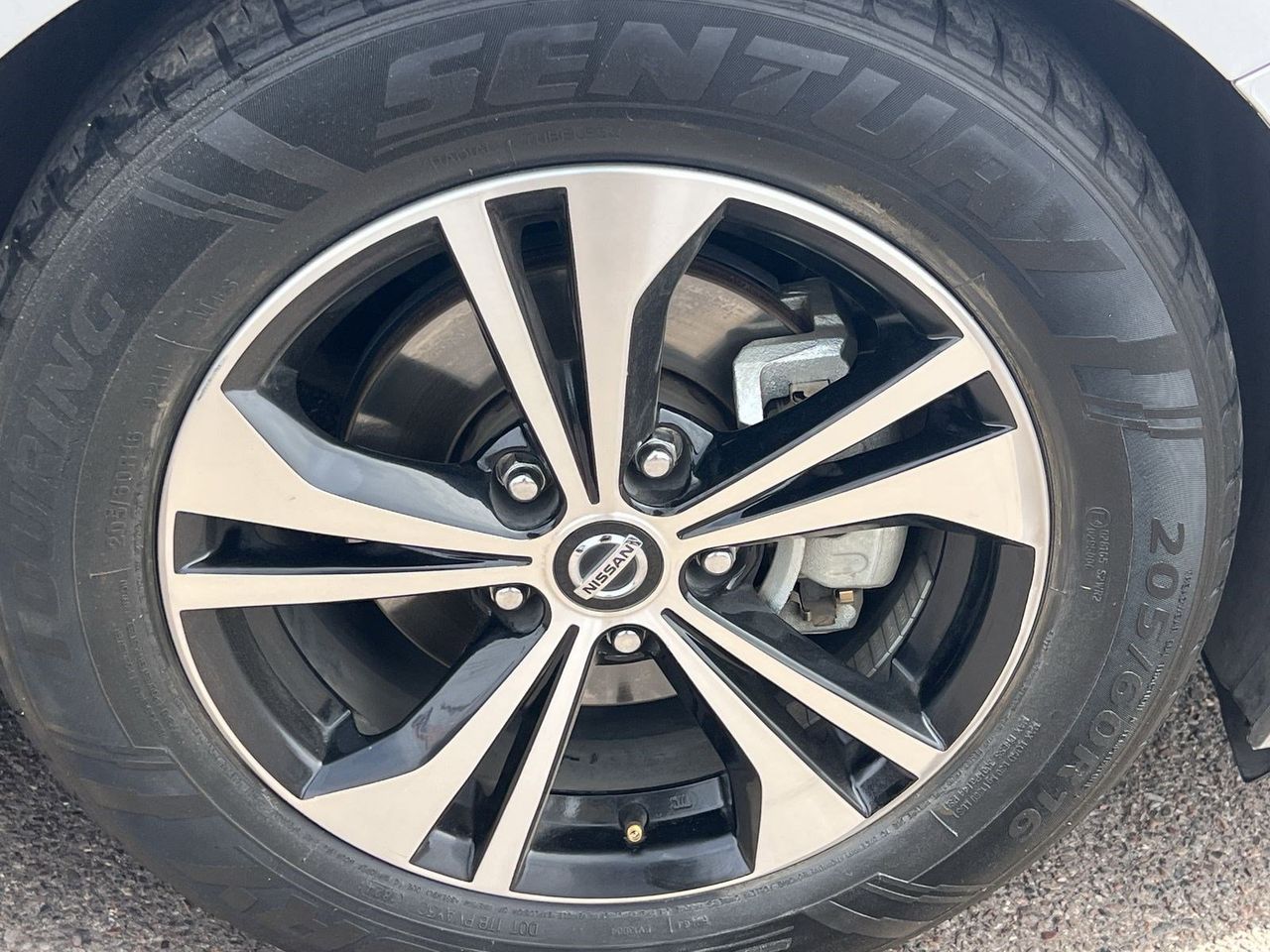 2022 Nissan Sentra SV - Photo 8