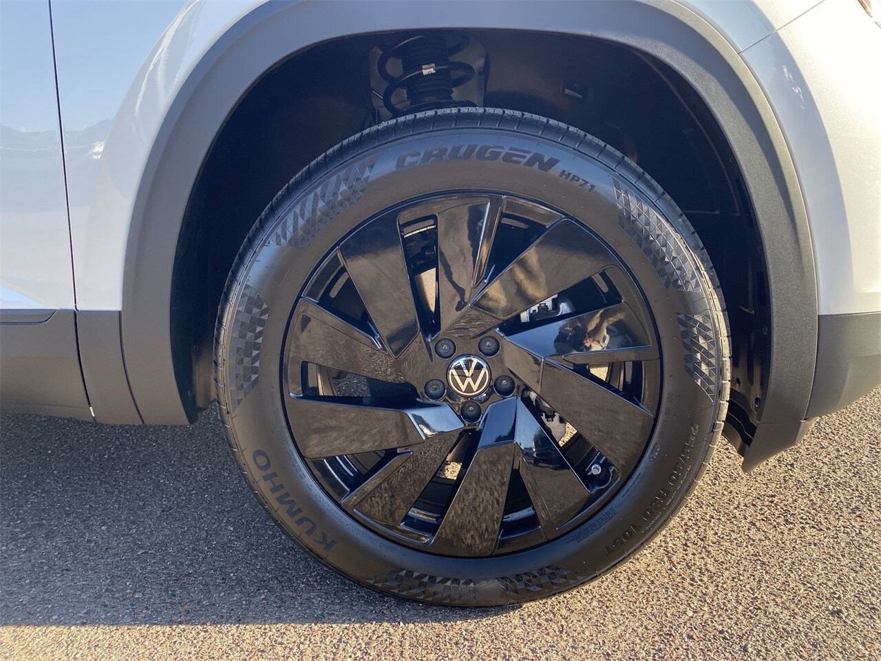 2026 Volkswagen Atlas Cross Sport SE Technology photo 2