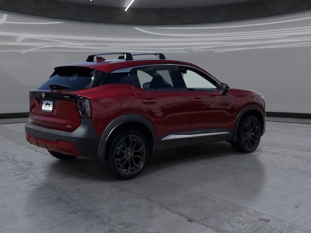 Used 2025 Nissan Kicks SR SUV
