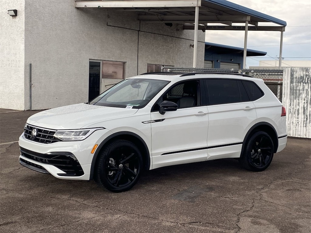 Certified 2023 Volkswagen Tiguan 2.0T SE R-Line Black SUV