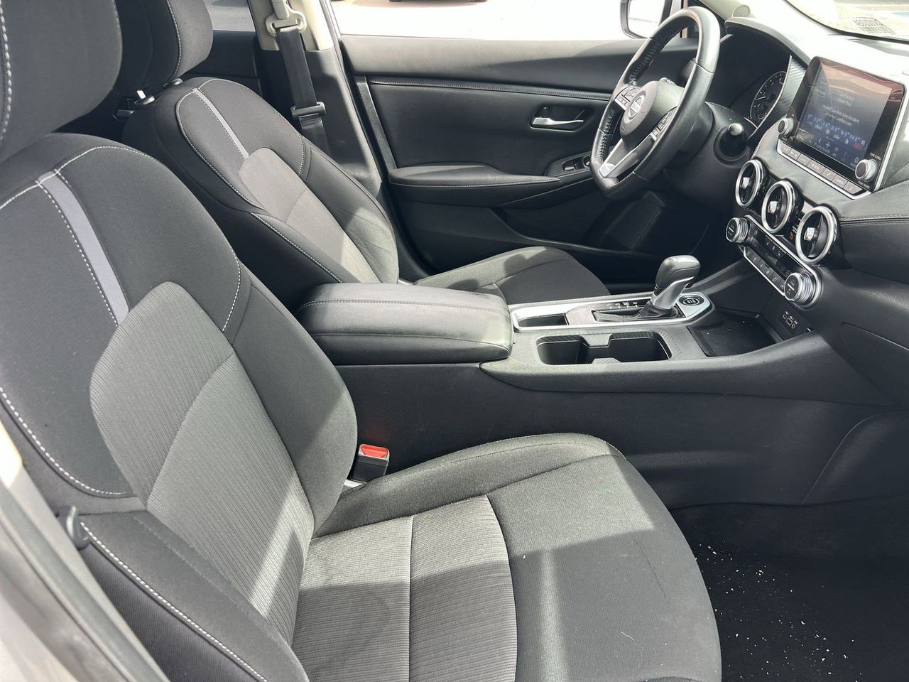 2022 Nissan Sentra SV - Photo 10