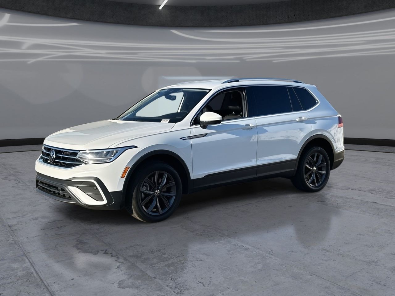 Used 2022 Volkswagen Tiguan 2.0T SE SUV