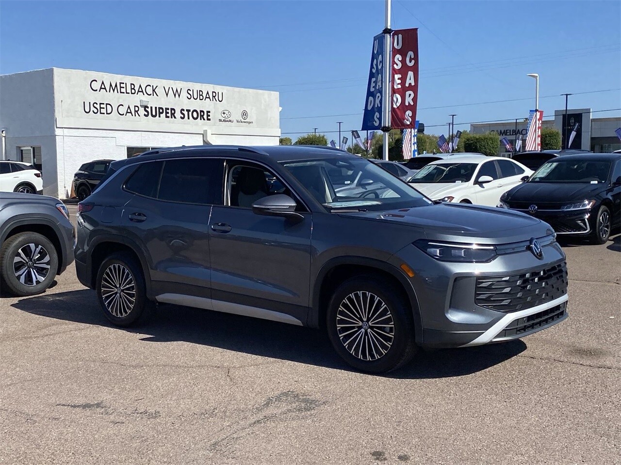 2025 Volkswagen Tiguan S photo 3