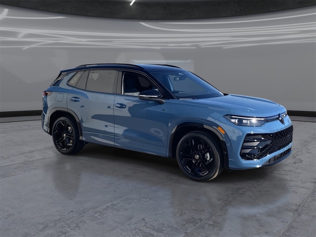 New 2026 Volkswagen Tiguan 2.0T SE R-Line Black SUV