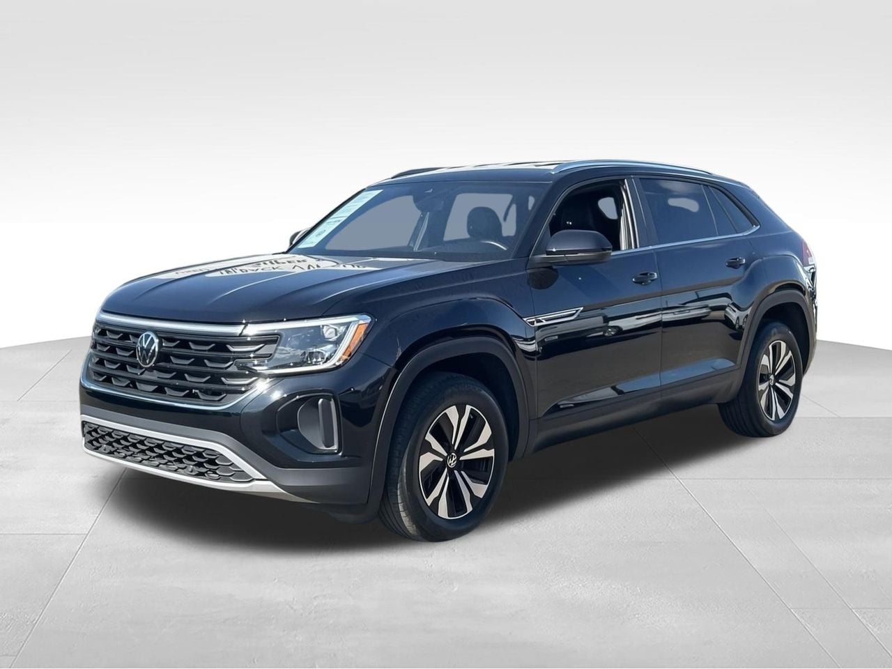 2024 Volkswagen Atlas Cross Sport 2.0T SE's photo