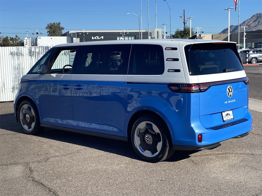 New 2025 Volkswagen ID. Buzz Pro S Plus Van 4MOTION