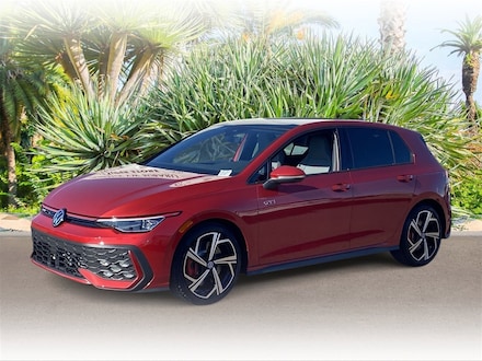 2025 Volkswagen Golf GTI 2.0T SE Hatchback