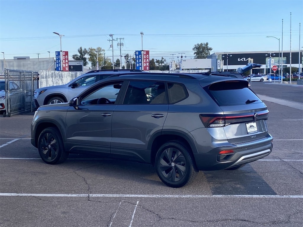 New 2026 Volkswagen Taos 1.5T S SUV