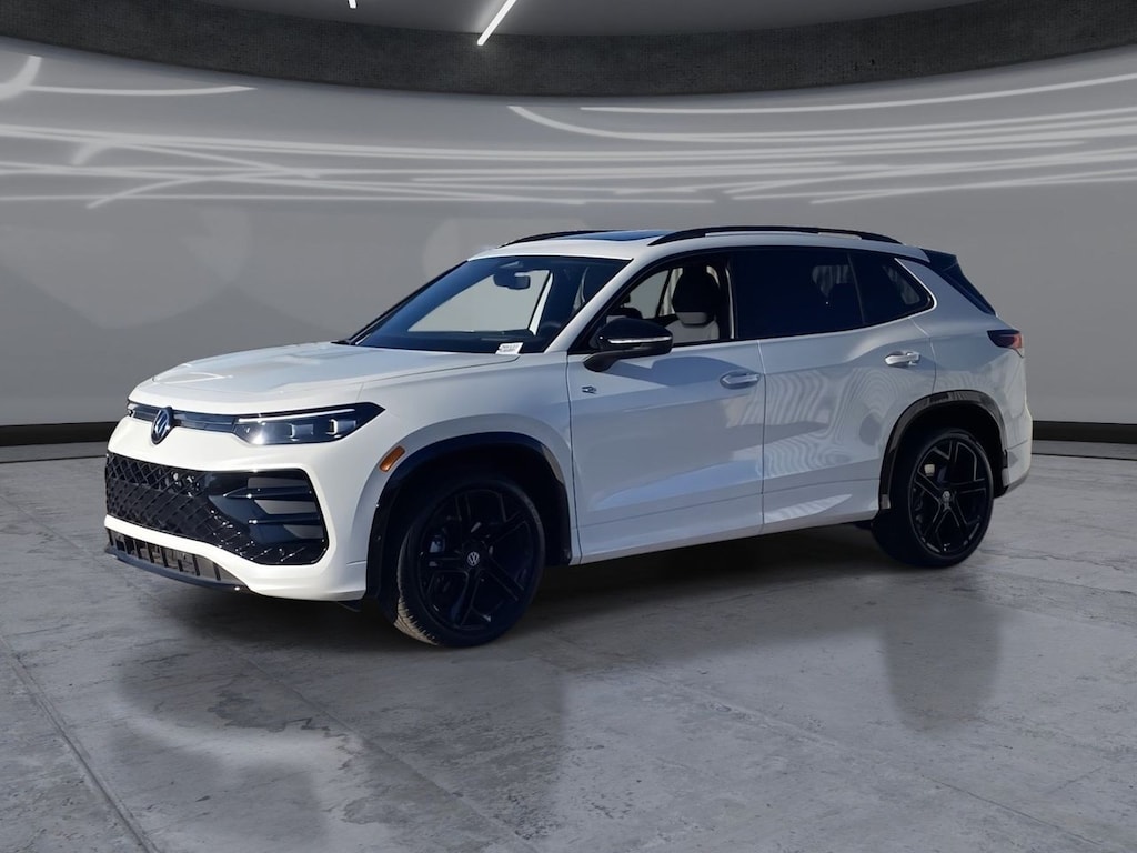 New 2026 Volkswagen Tiguan 2.0T SE R-Line Black SUV
