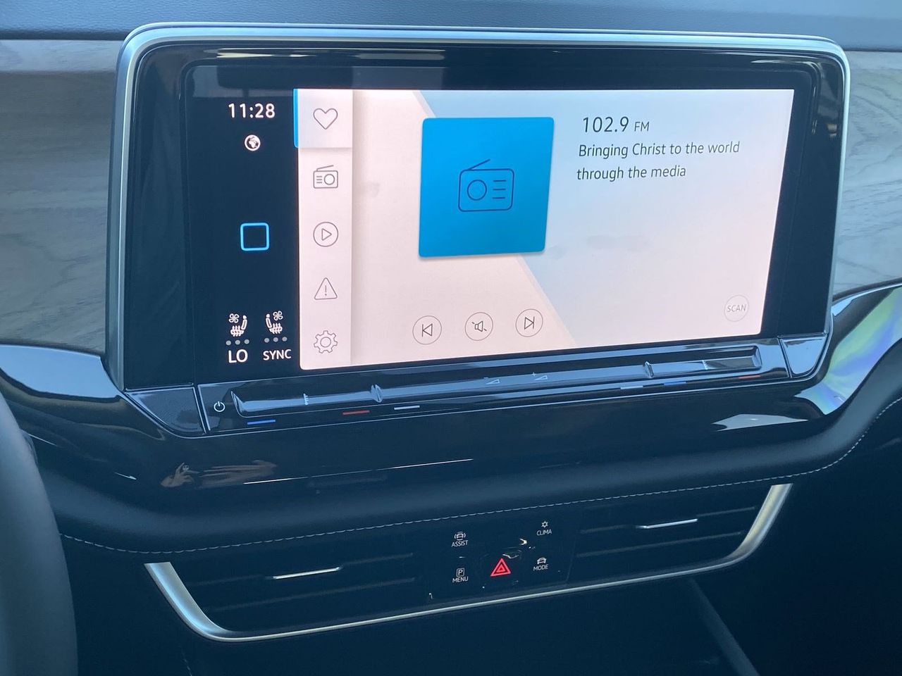 2026 Volkswagen Atlas SE w/Tech - Photo 21