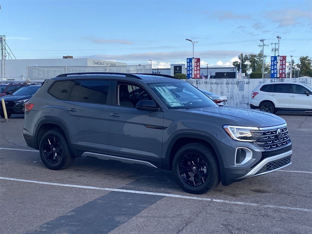 2026 Volkswagen Atlas Peak Edition SE photo 3