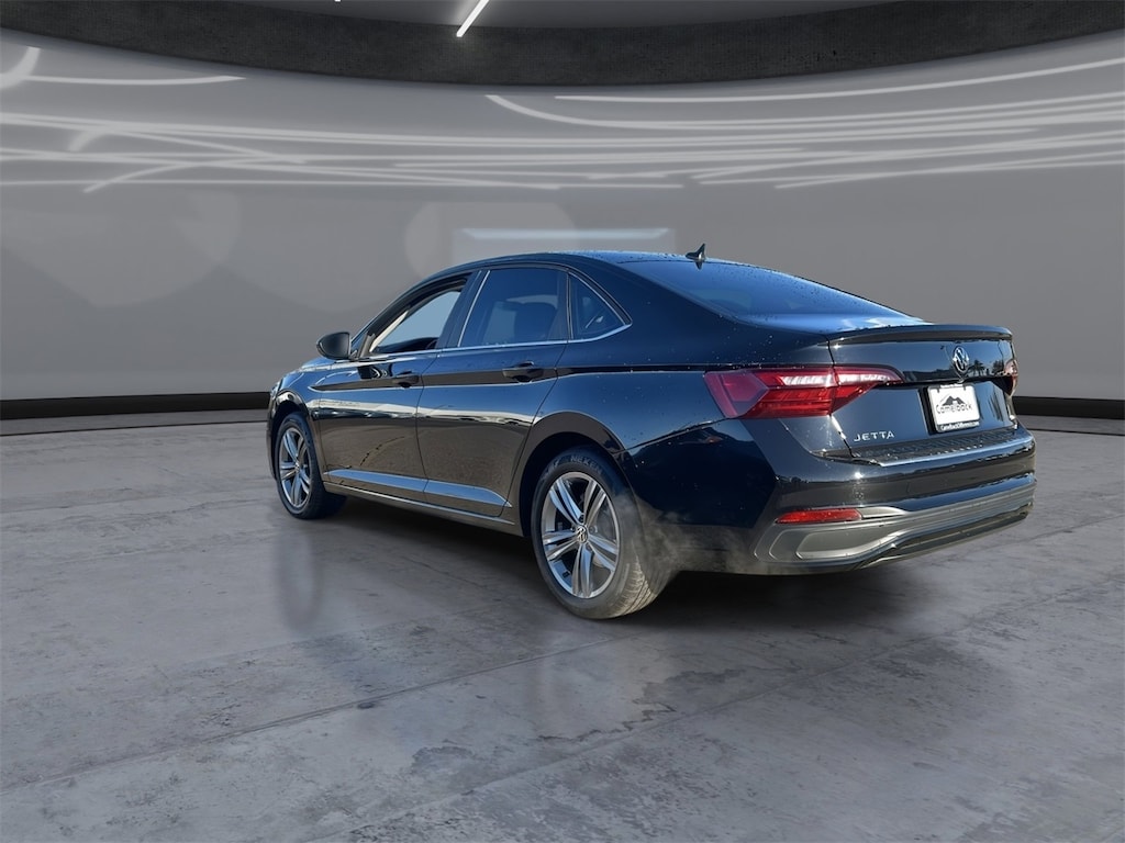 Used 2024 Volkswagen Jetta 1.5T SE Sedan