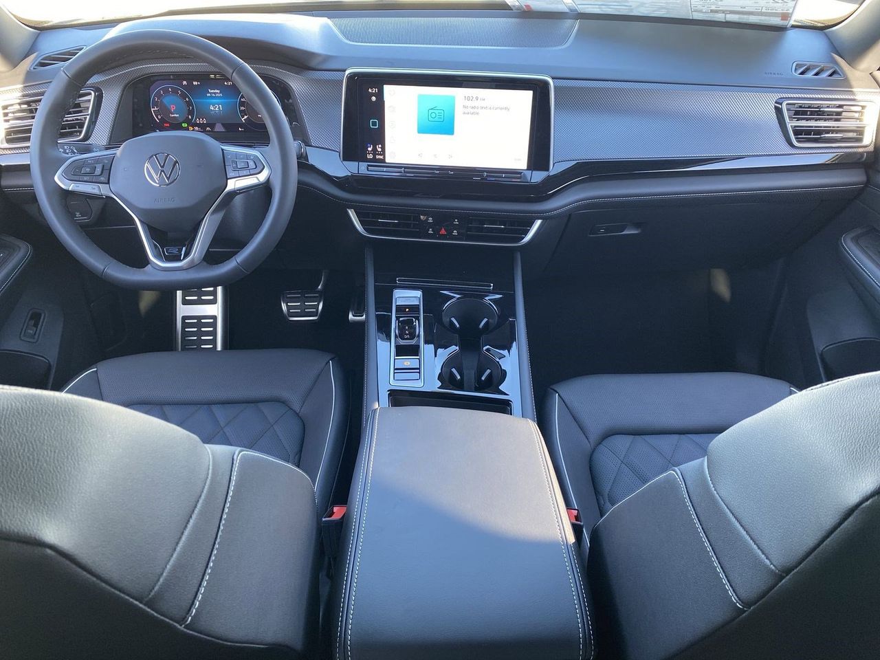 2026 Volkswagen Atlas Cross Sport SEL Premium R-LINE - Photo 11